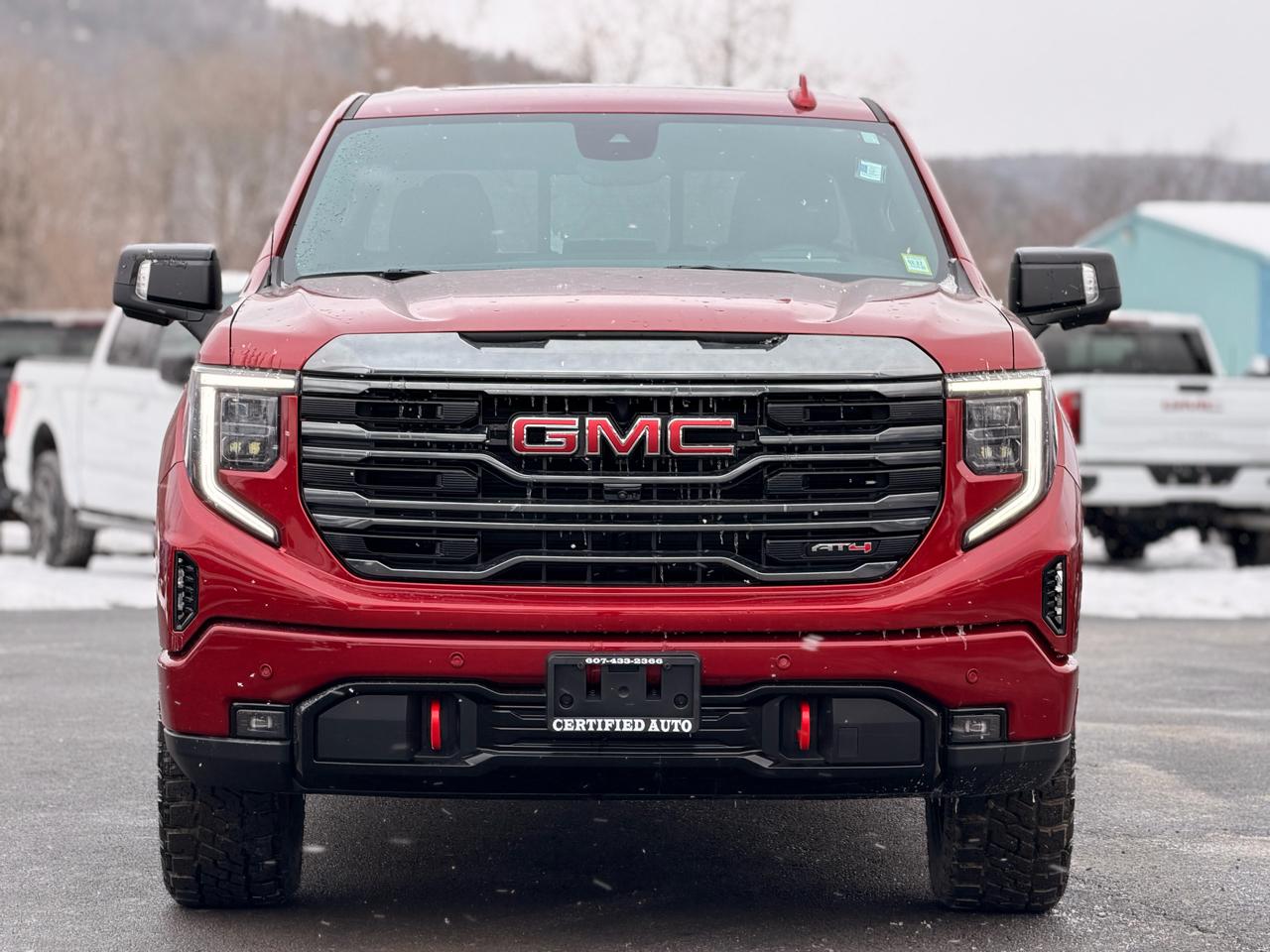 GMC Sierra 1500 AT4 Crew Cab 4WD 2024