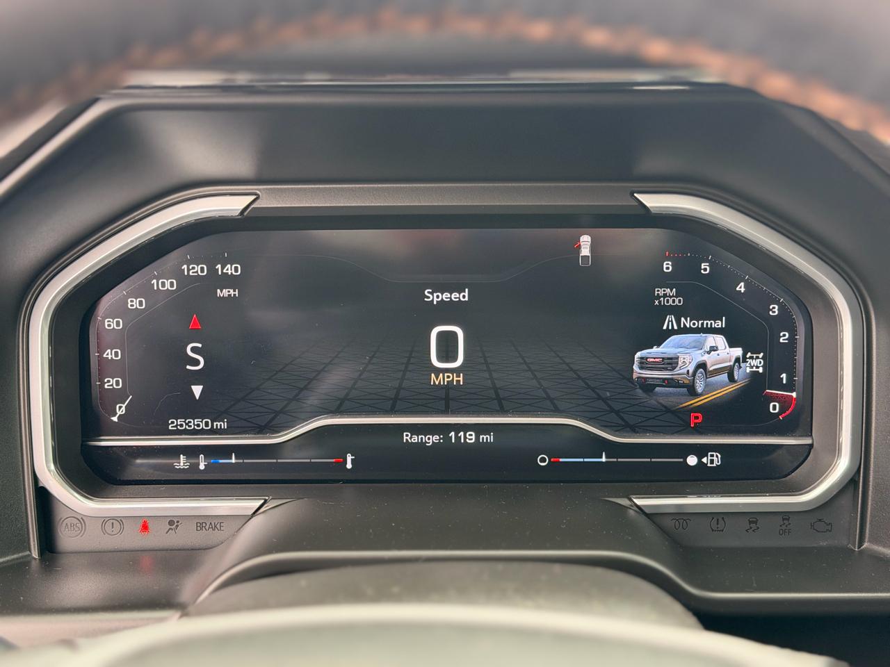 GMC Sierra 1500 AT4 Crew Cab 4WD 2024