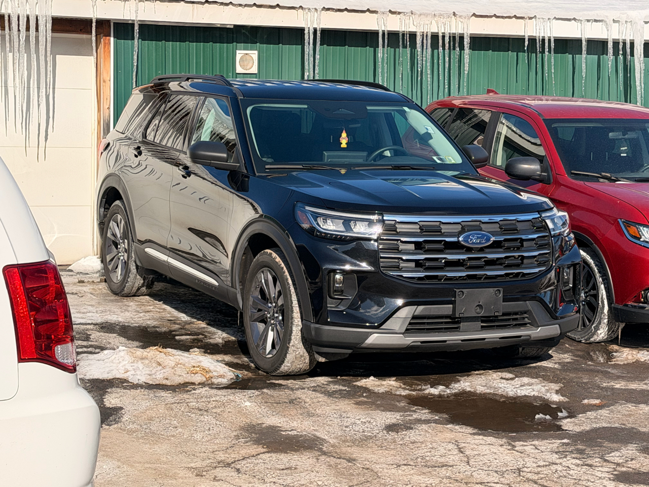 2025 Ford Explorer Active AWD