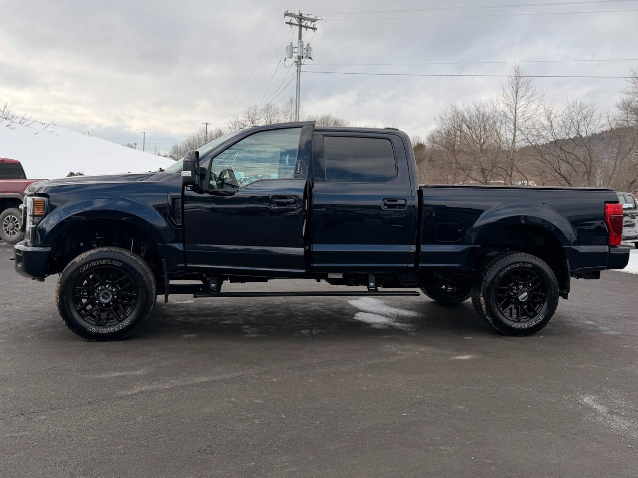 Ford F-350 SD Lariat Crew Cab 4WD 2021