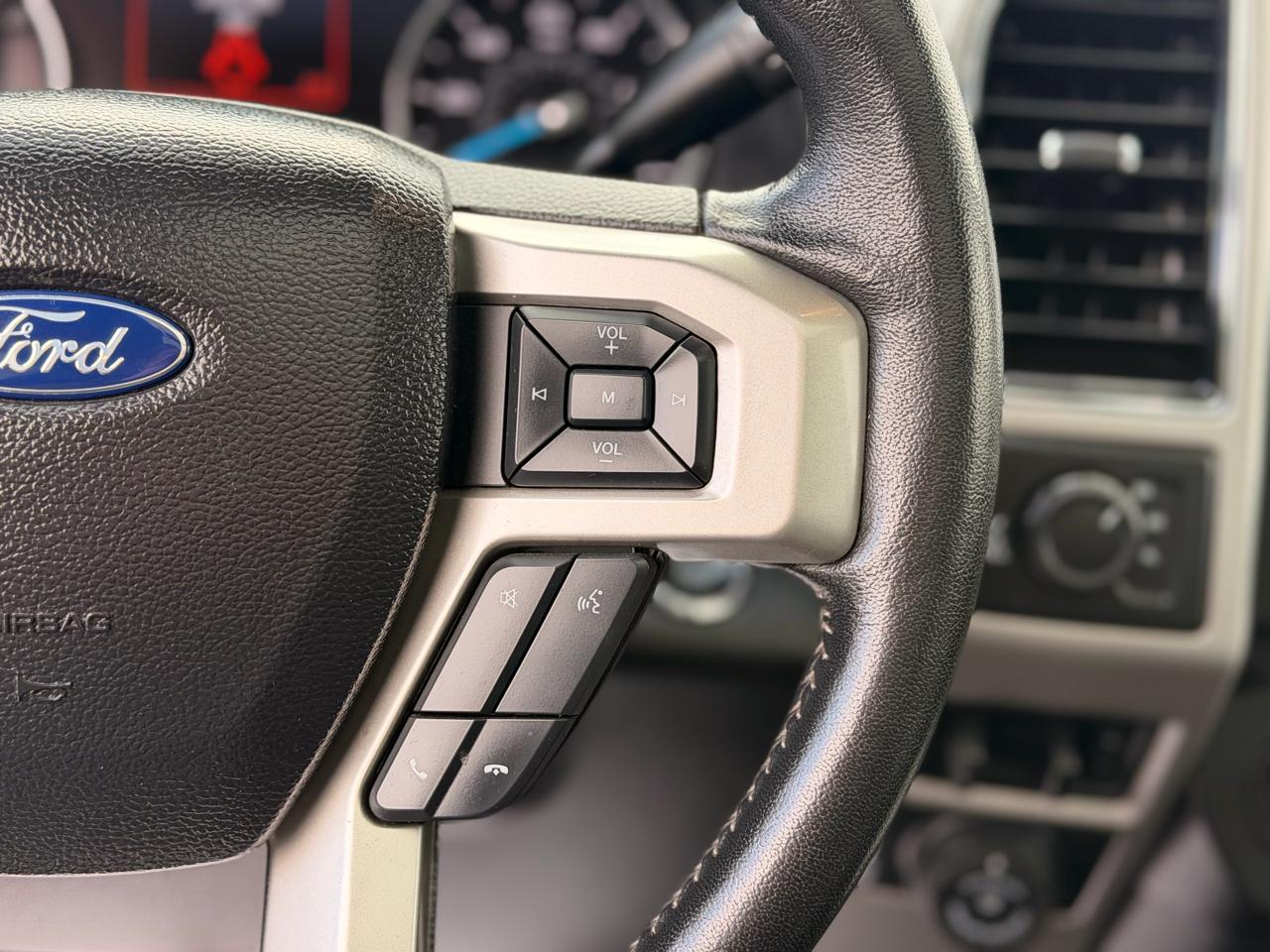 Ford F-350 SD Lariat Crew Cab 4WD 2021