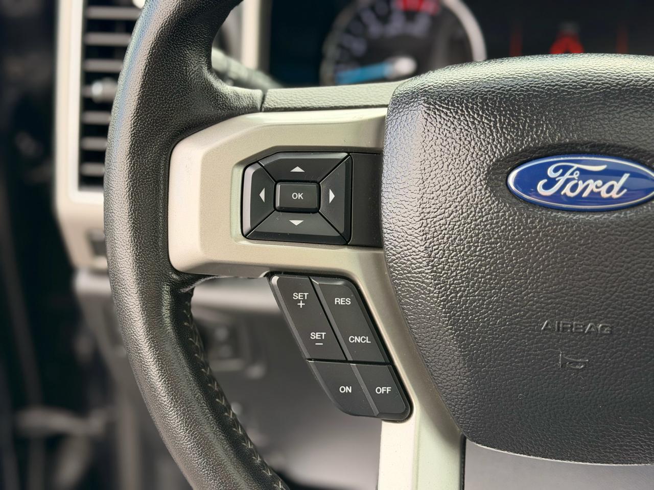 Ford F-350 SD Lariat Crew Cab 4WD 2021