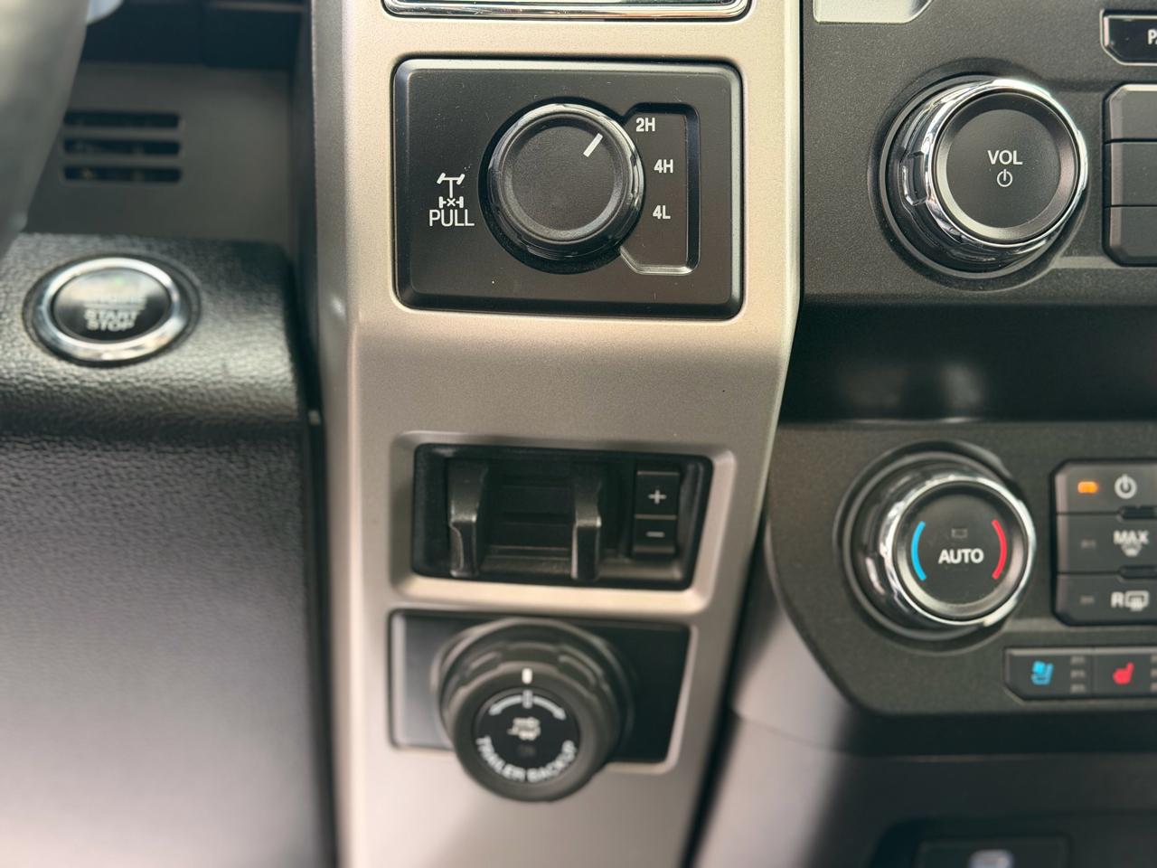 Ford F-350 SD Lariat Crew Cab 4WD 2021