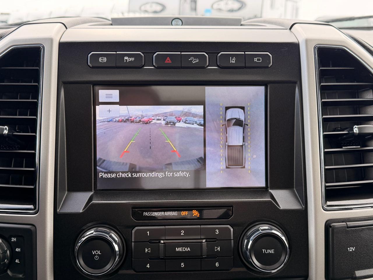 Ford F-350 SD Lariat Crew Cab 4WD 2021