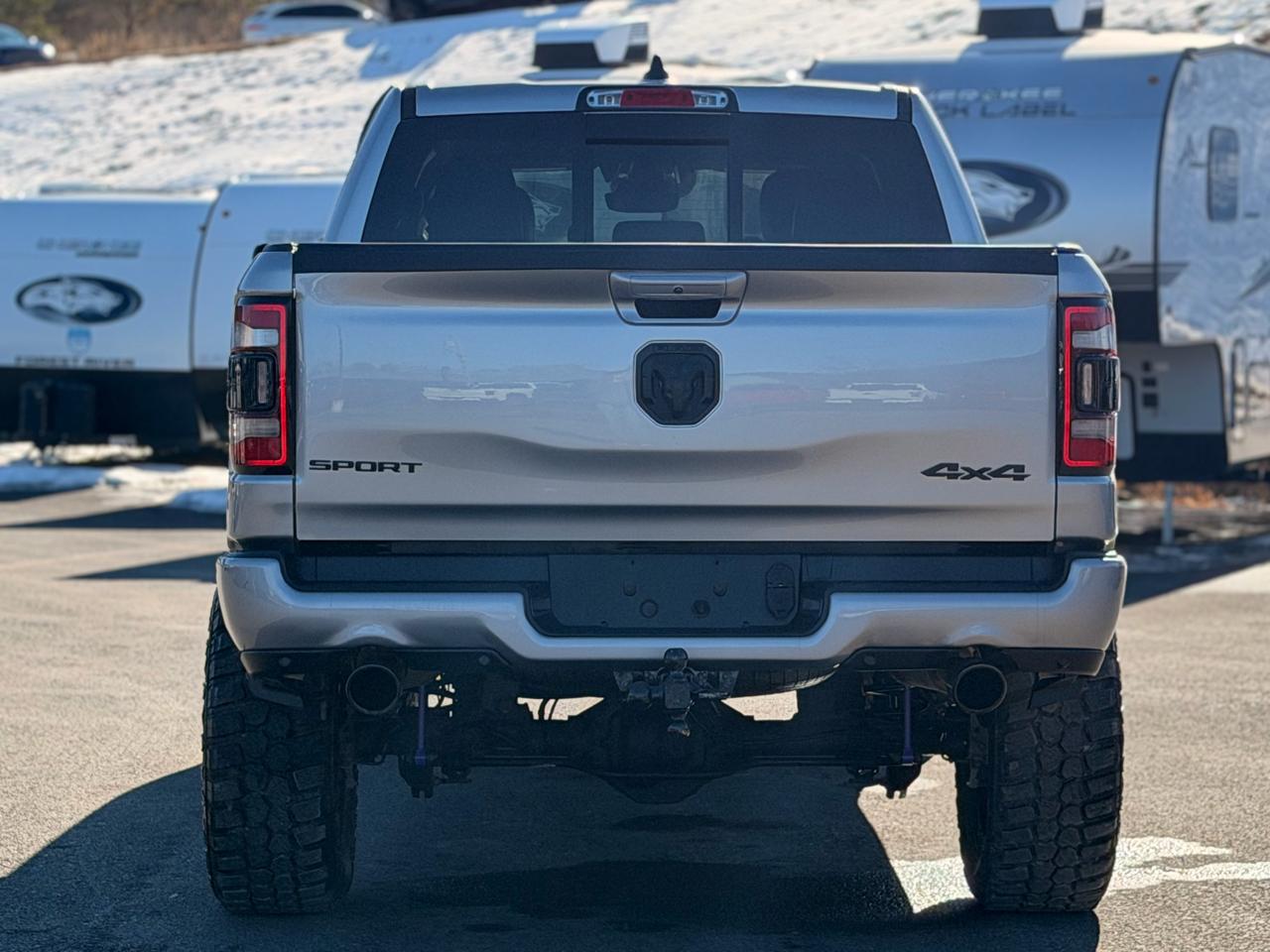 RAM 1500 Sport Crew Cab SB 4WD 2022