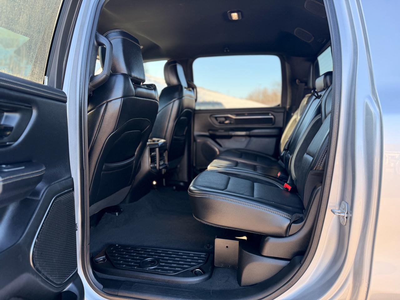 RAM 1500 Sport Crew Cab SB 4WD 2022