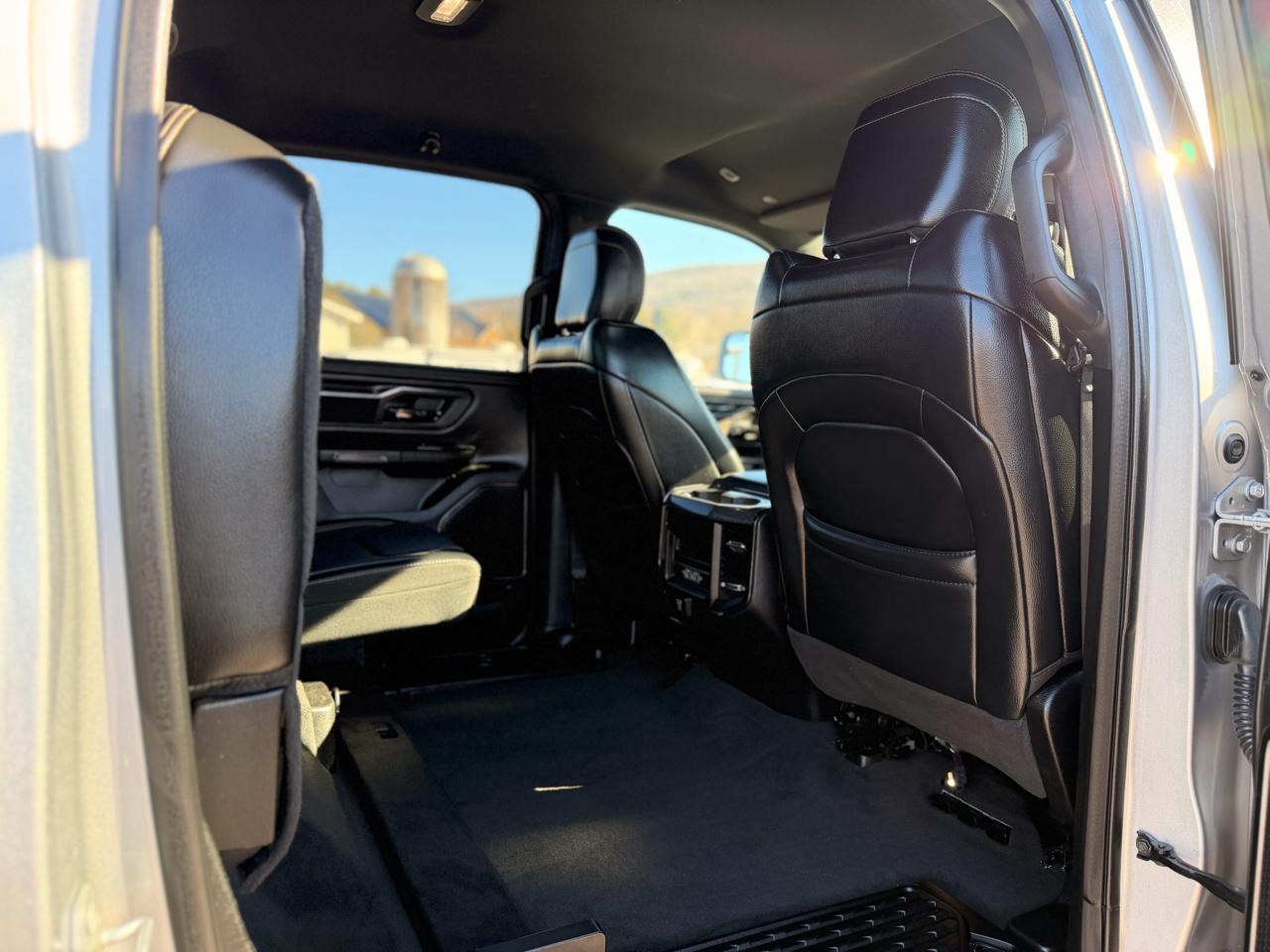 RAM 1500 Sport Crew Cab SB 4WD 2022