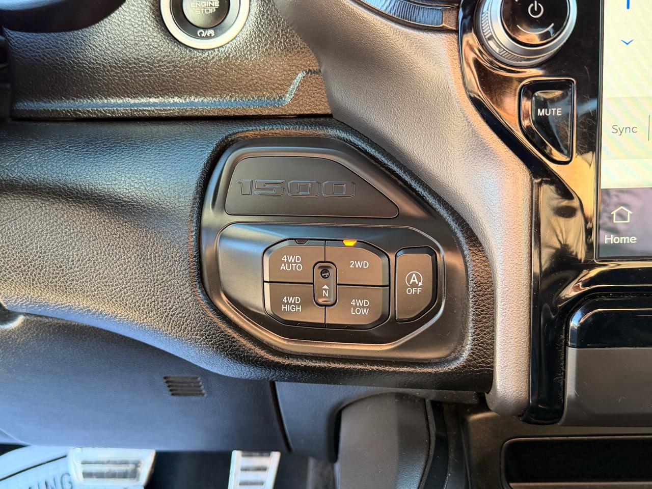 RAM 1500 Sport Crew Cab SB 4WD 2022