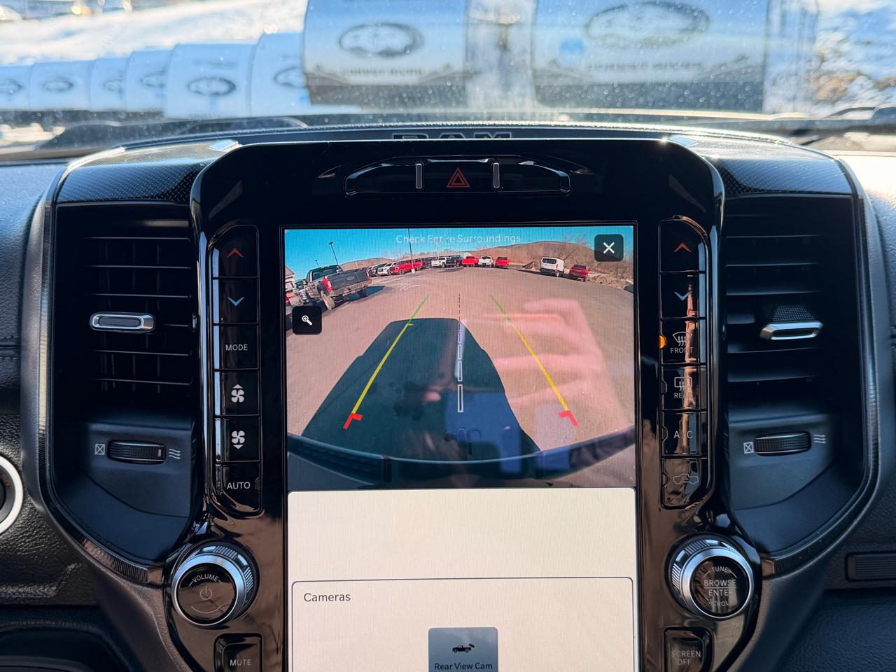 RAM 1500 Sport Crew Cab SB 4WD 2022