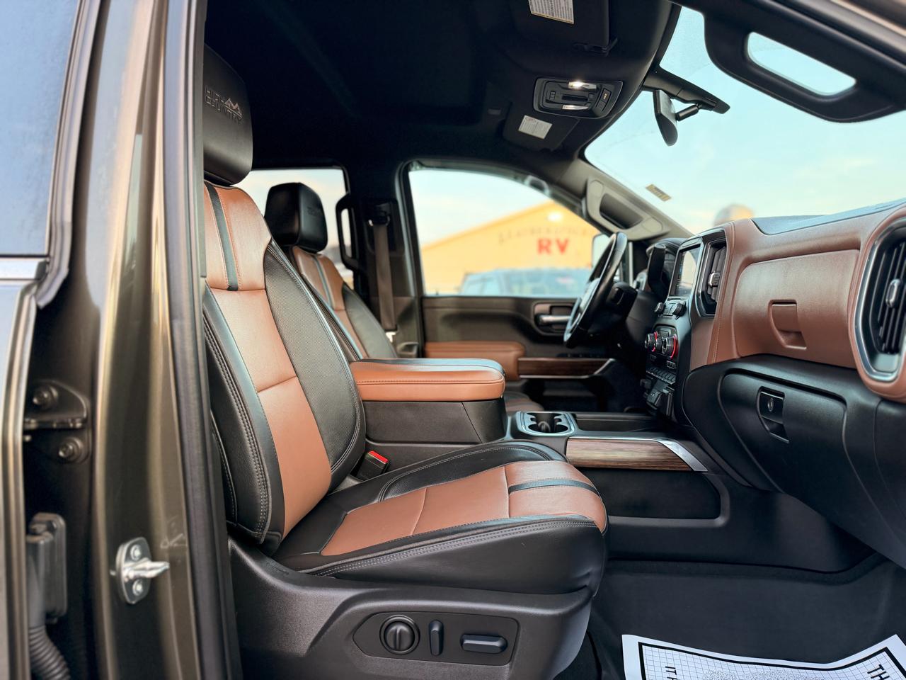 Chevrolet Silverado 2500HD High Country Crew Cab Short Box 4WD 2023