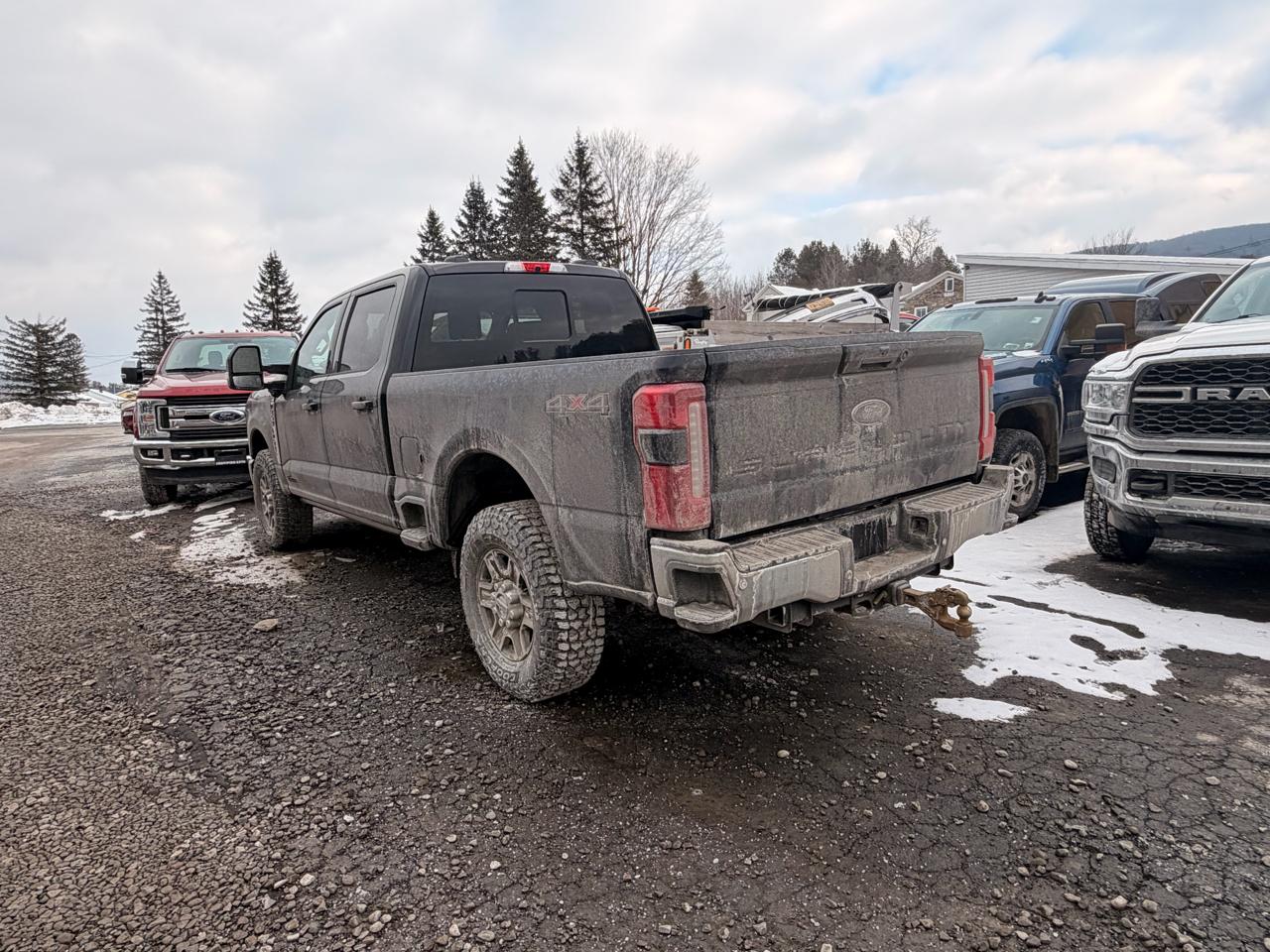 Ford F-250 SD Crew Cab 4WD 2024