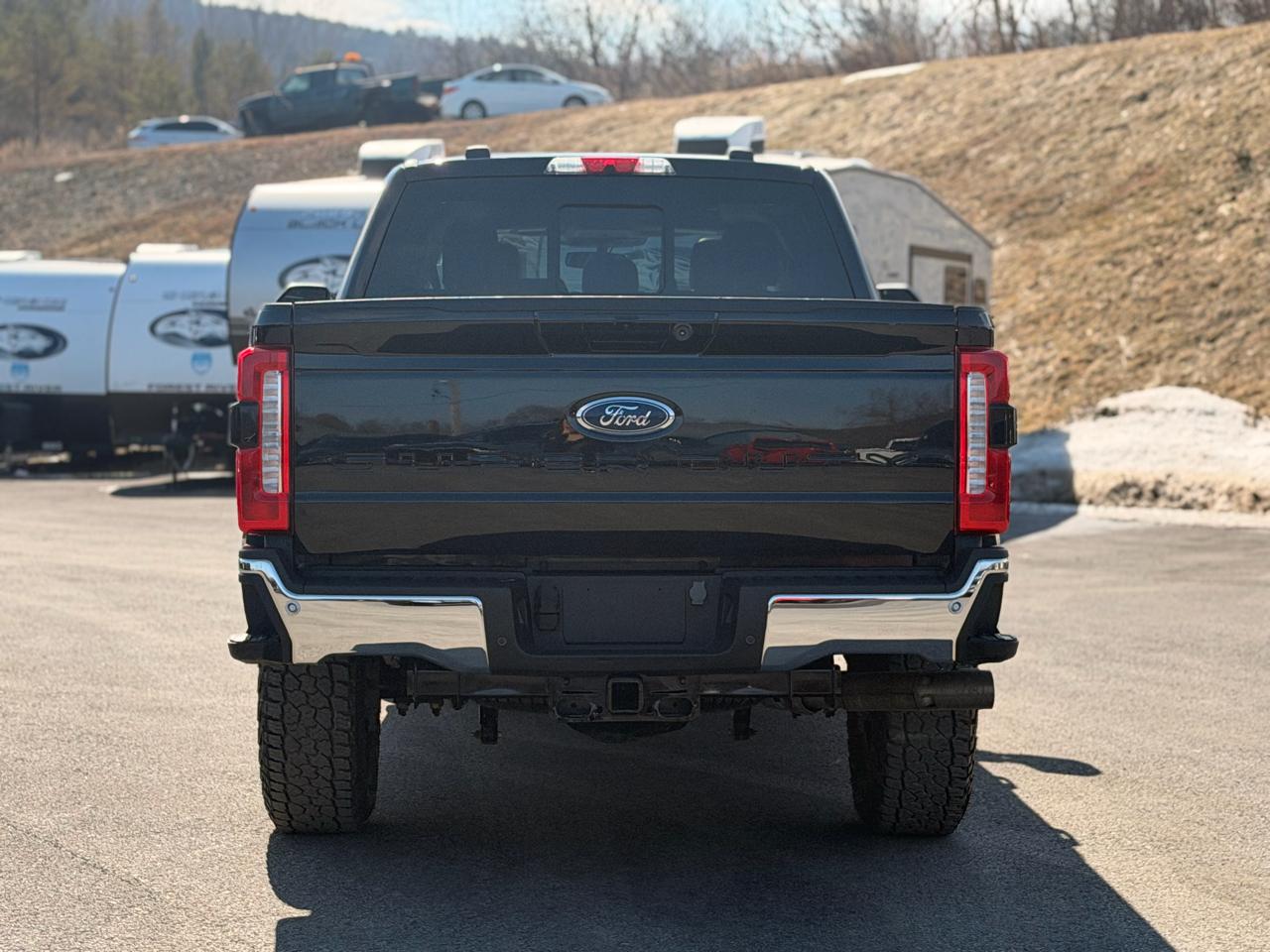 Ford F-250 SD Lariat Crew Cab 4WD 2024