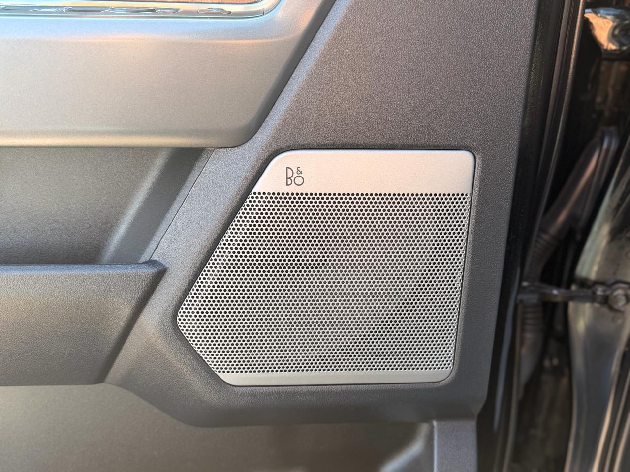 Ford F-250 SD Lariat Crew Cab 4WD 2024