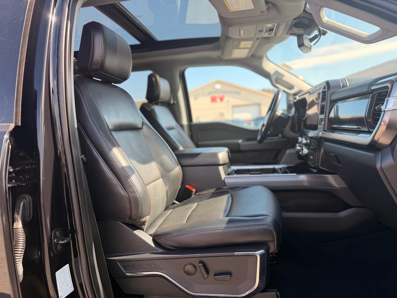 Ford F-250 SD Lariat Crew Cab 4WD 2024