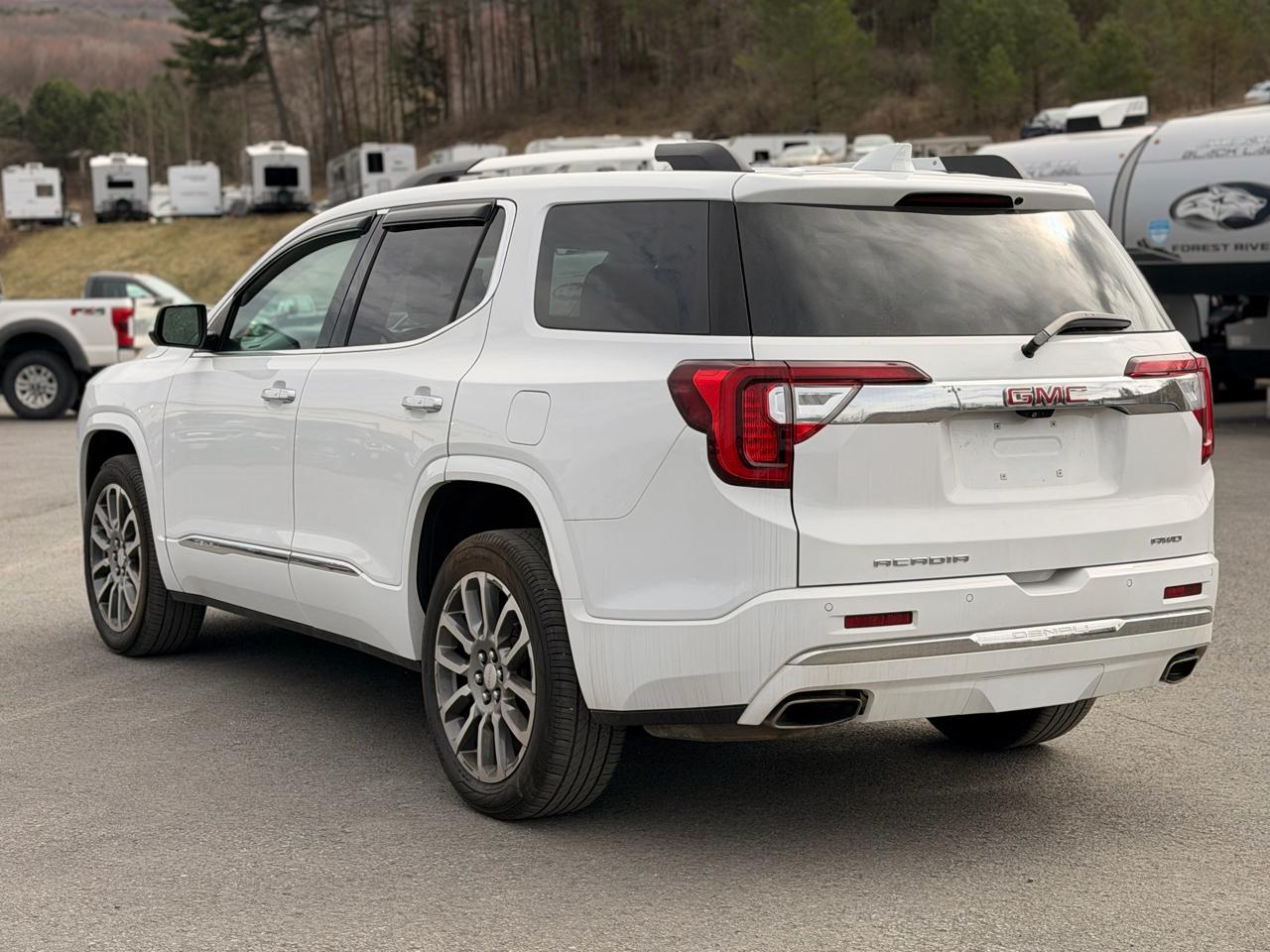 GMC Acadia Denali AWD 2021