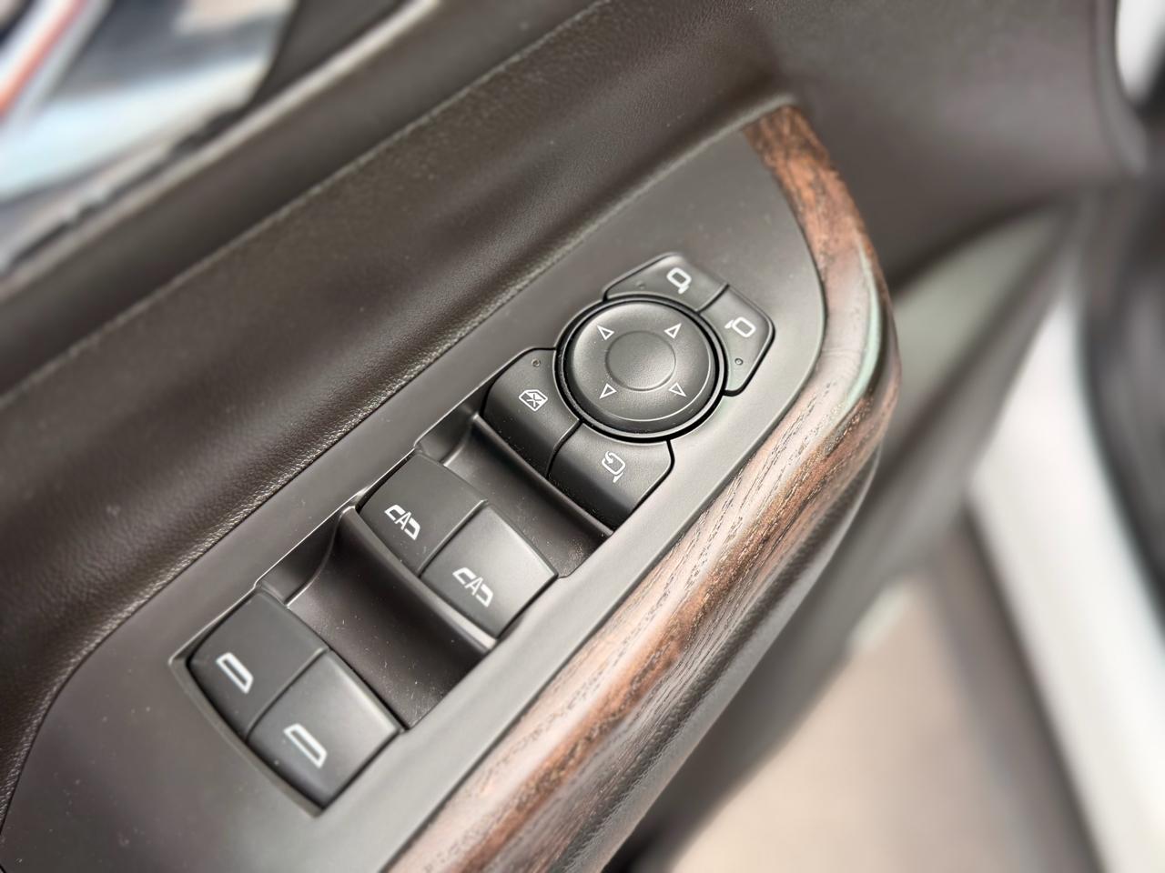 GMC Acadia Denali AWD 2021