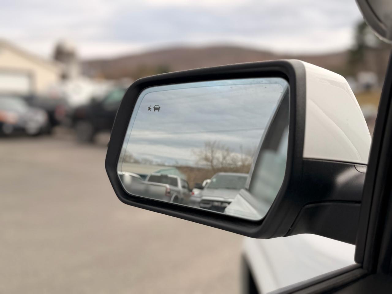GMC Acadia Denali AWD 2021