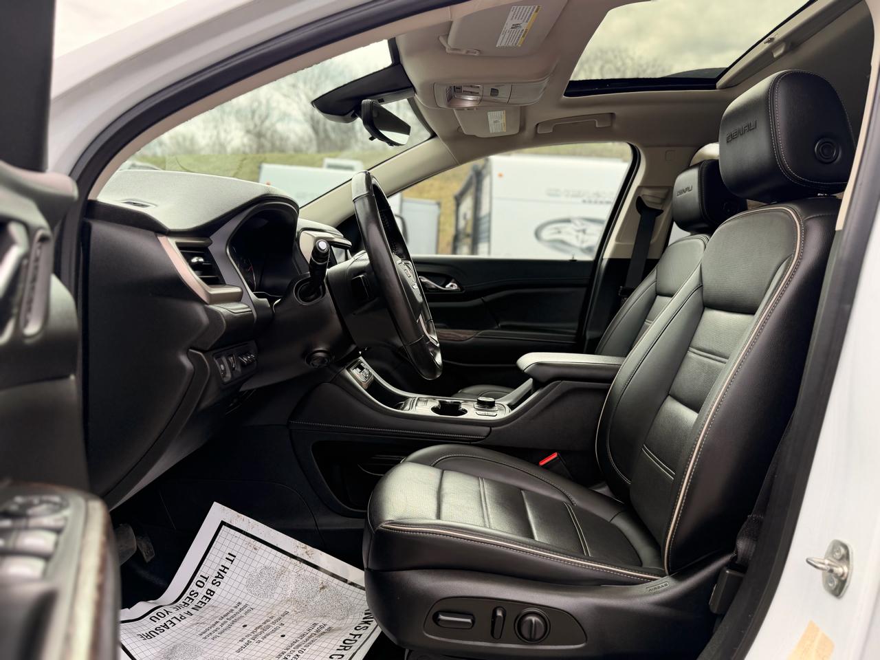 GMC Acadia Denali AWD 2021