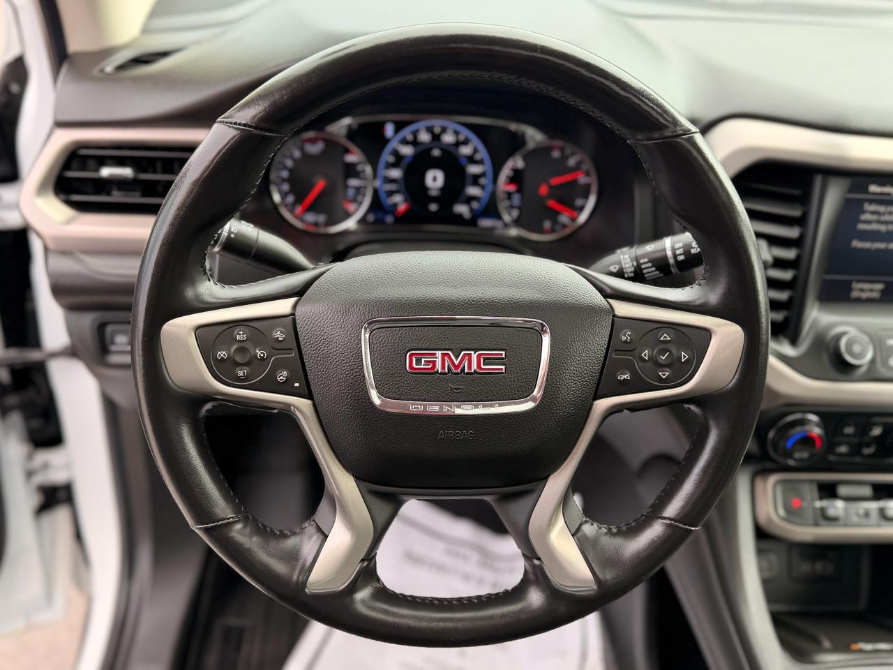 GMC Acadia Denali AWD 2021