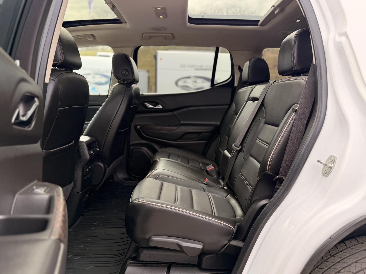 GMC Acadia Denali AWD 2021