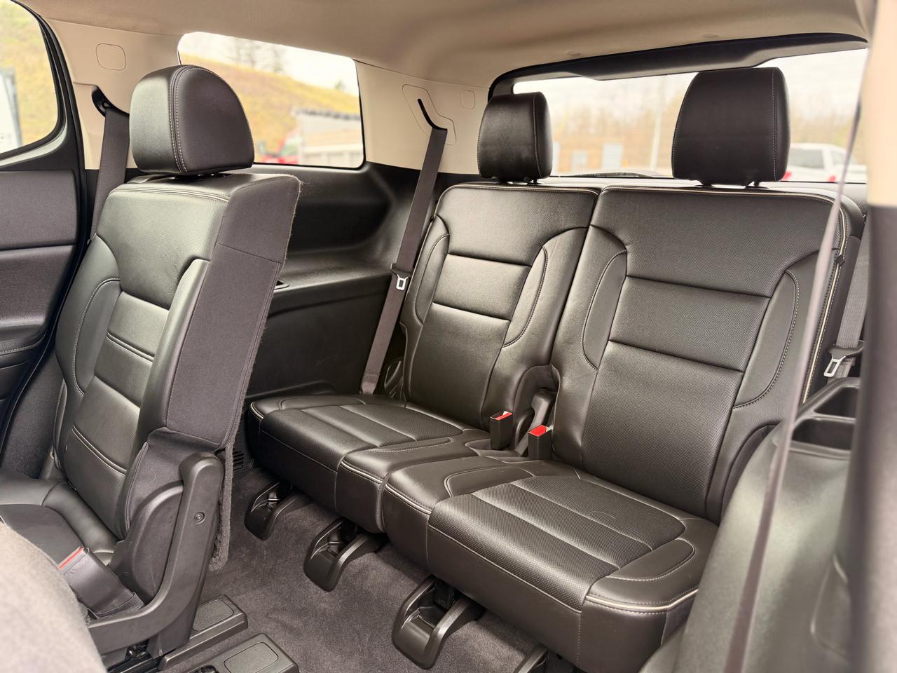 GMC Acadia Denali AWD 2021