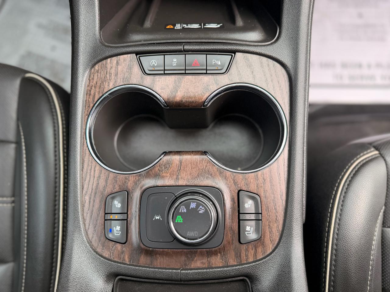 GMC Acadia Denali AWD 2021