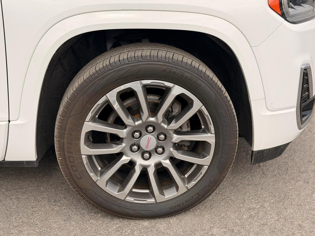 GMC Acadia Denali AWD 2021