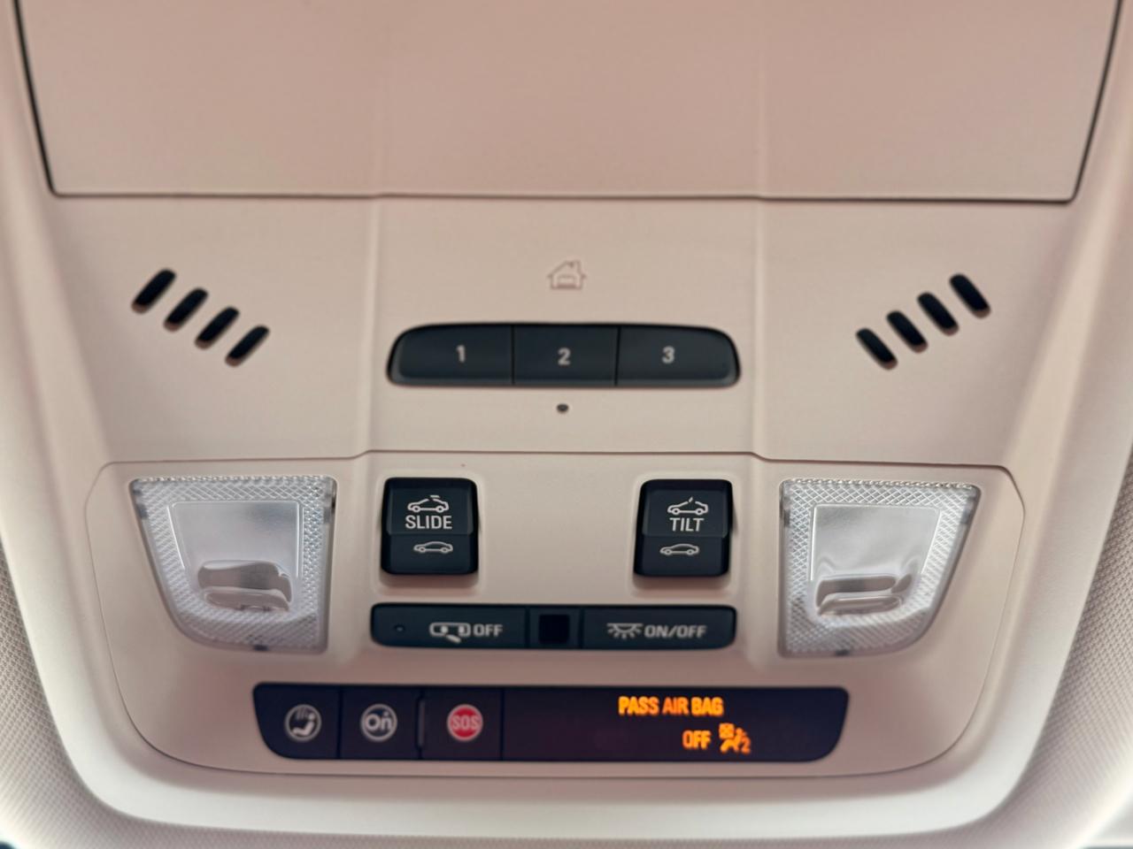 GMC Acadia Denali AWD 2021