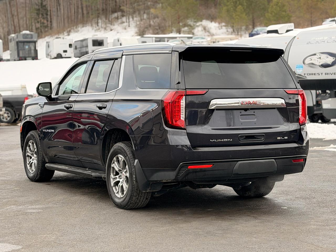 GMC Yukon SLE 4WD 2023