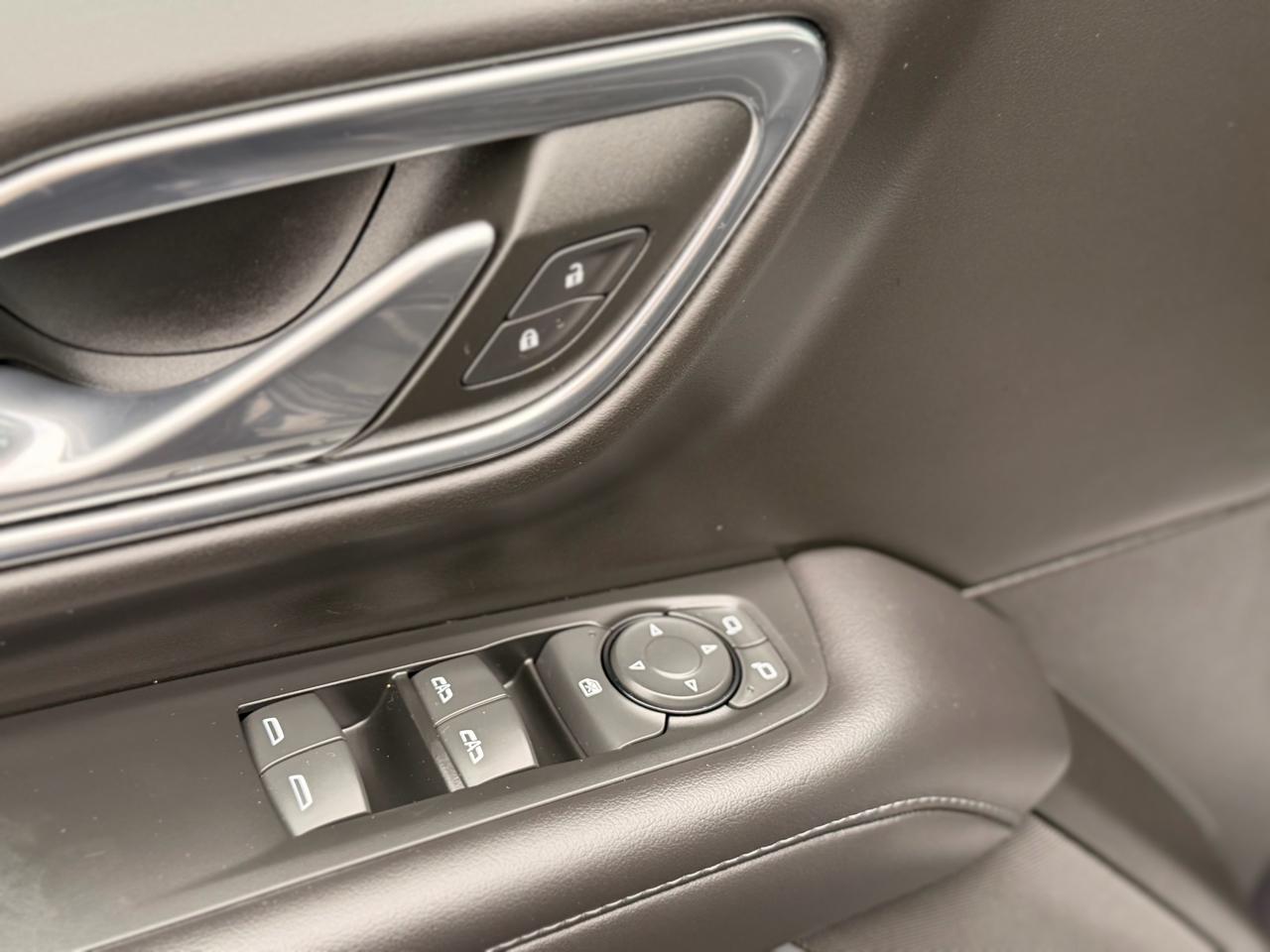 GMC Yukon SLE 4WD 2023