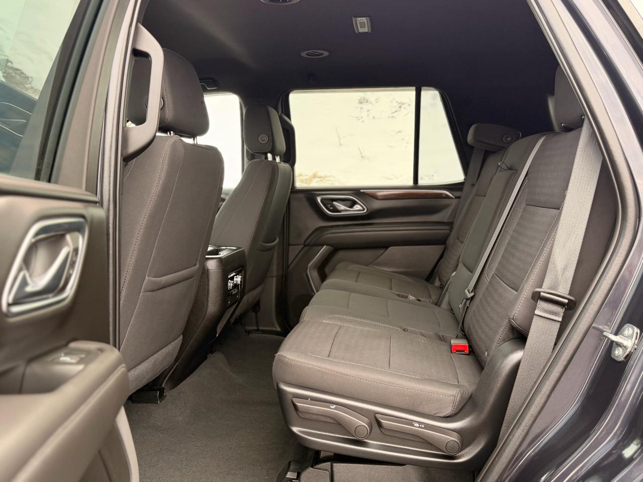 GMC Yukon SLE 4WD 2023