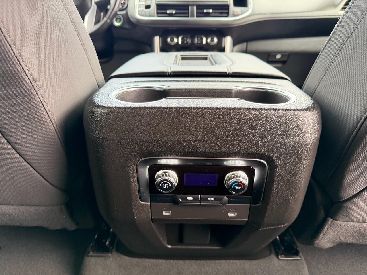 GMC Yukon SLE 4WD 2023