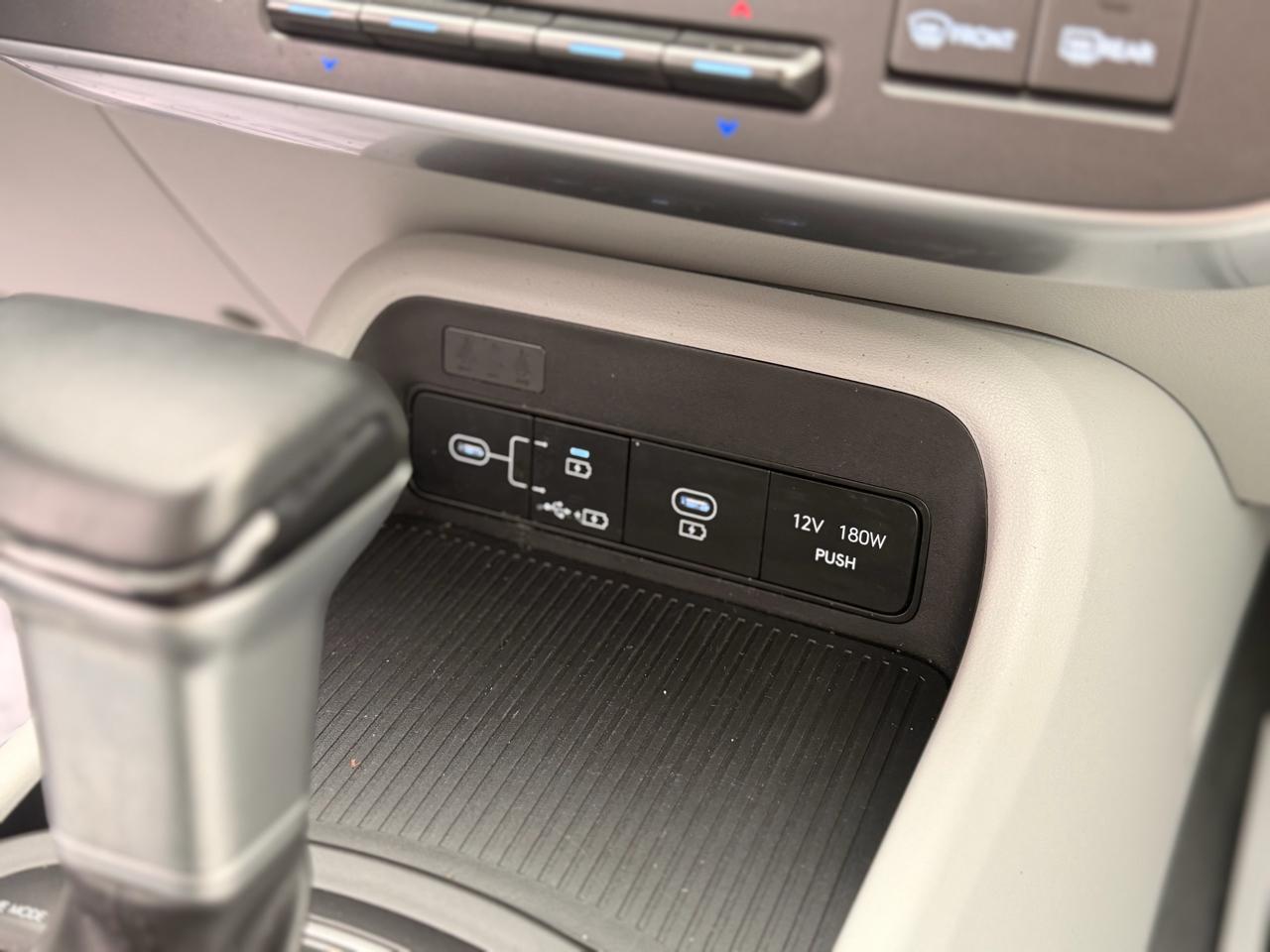 Hyundai Kona SEL AWD 2025