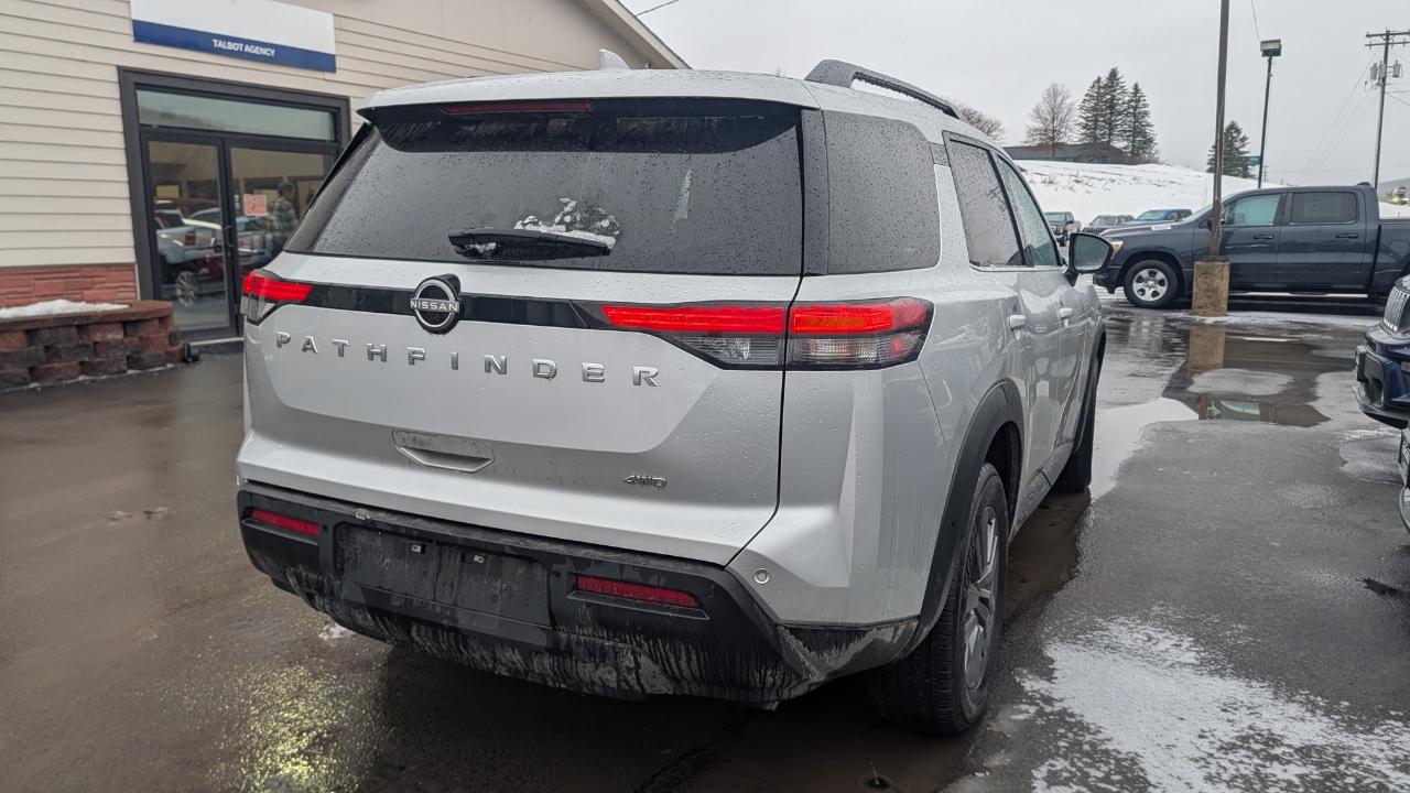 Nissan Pathfinder SV 4WD 2025