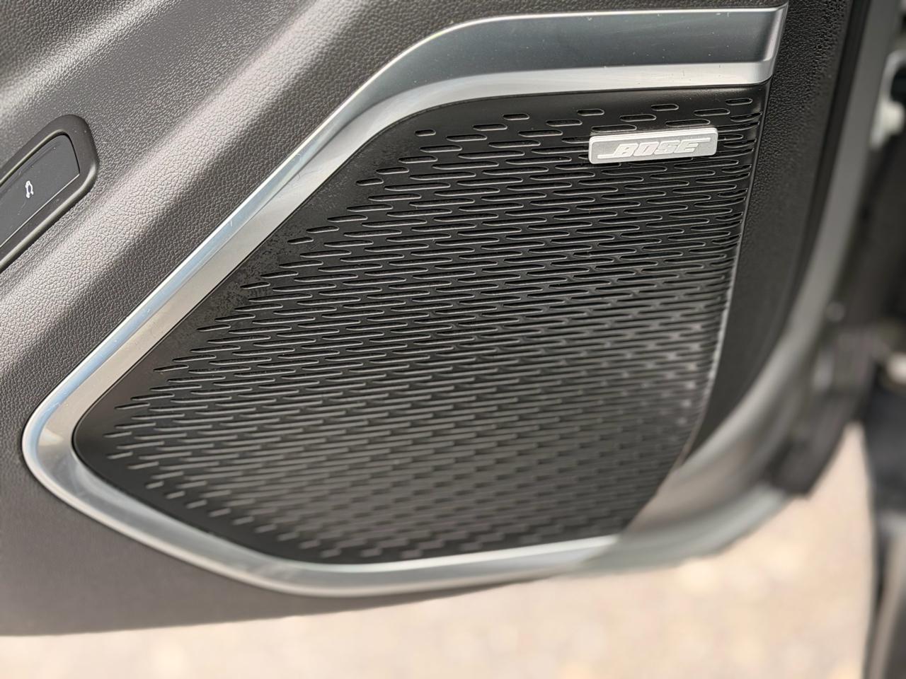 GMC Acadia Denali AWD 2025