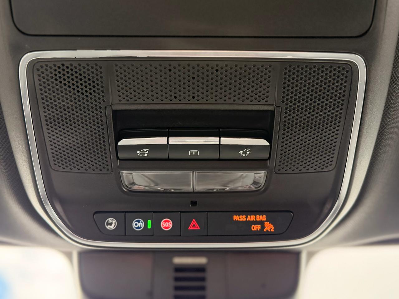 GMC Acadia Denali AWD 2025