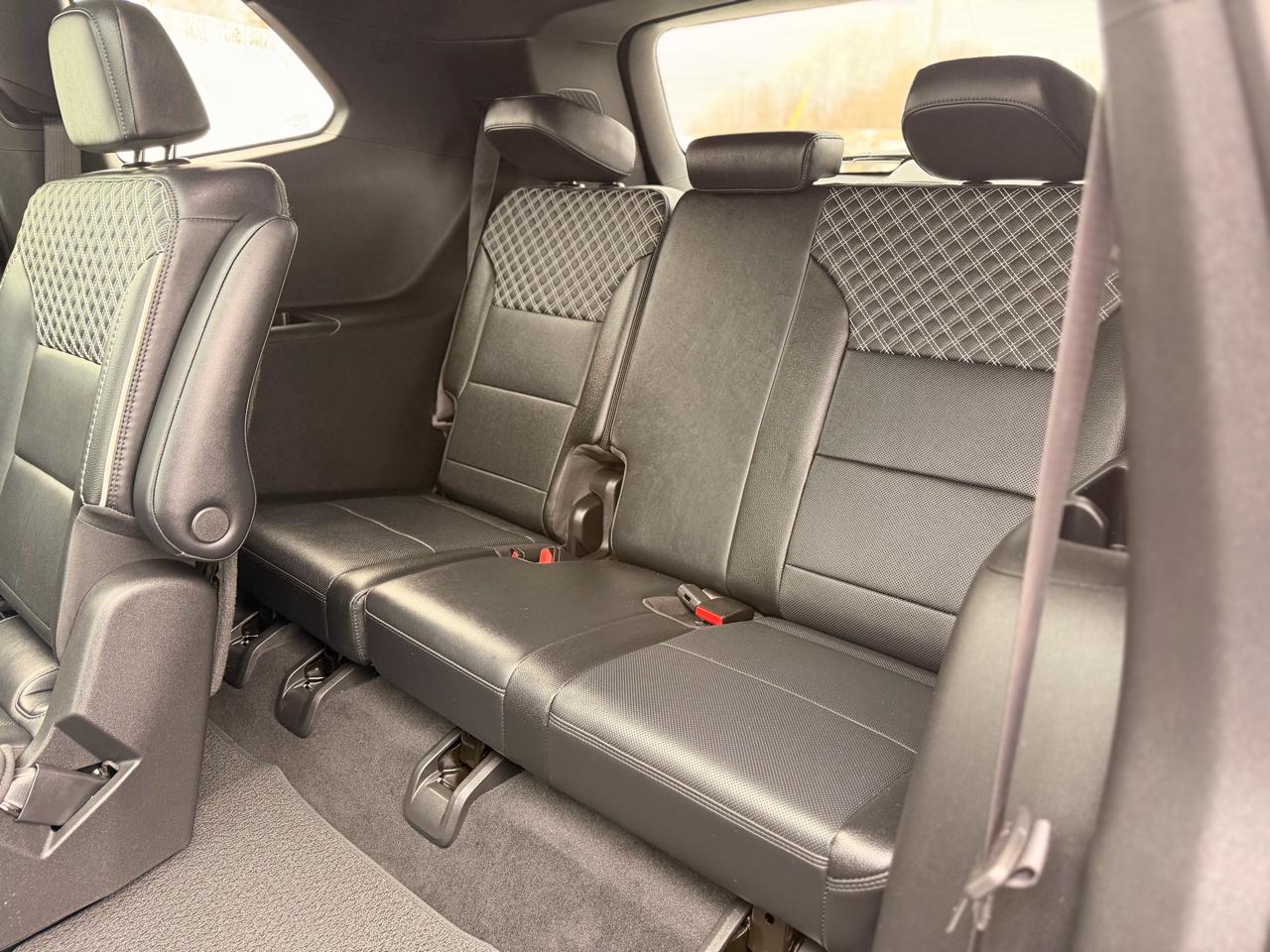 GMC Acadia Denali AWD 2025