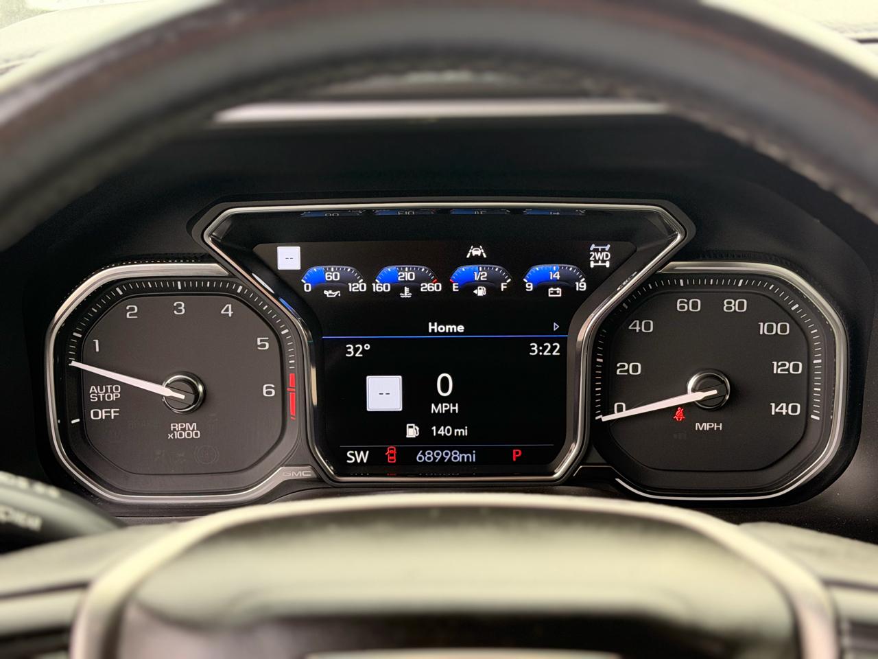 GMC Yukon Denali 4WD 2021