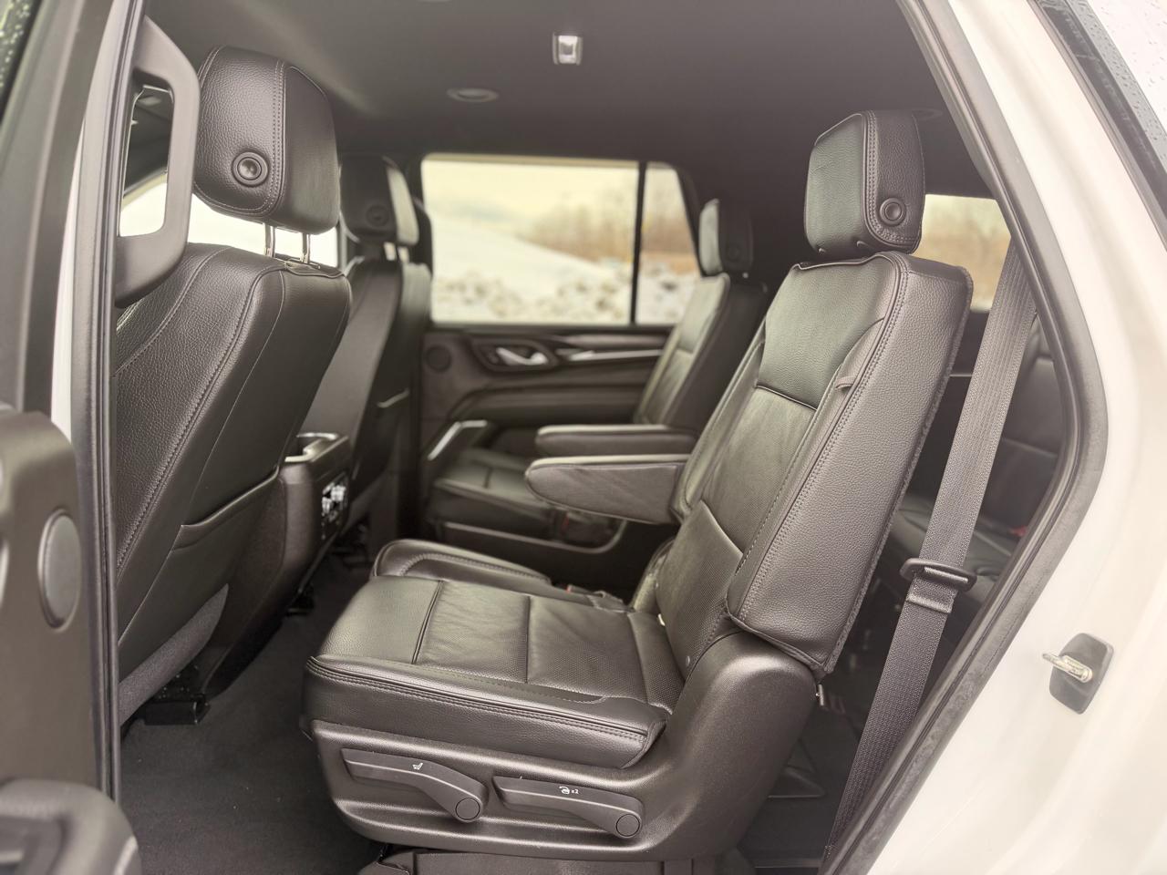 GMC Yukon Denali 4WD 2021