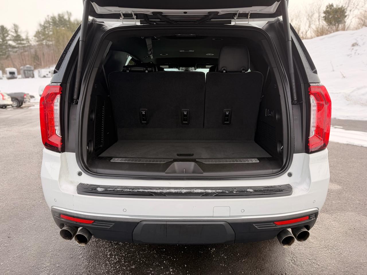 GMC Yukon Denali 4WD 2021