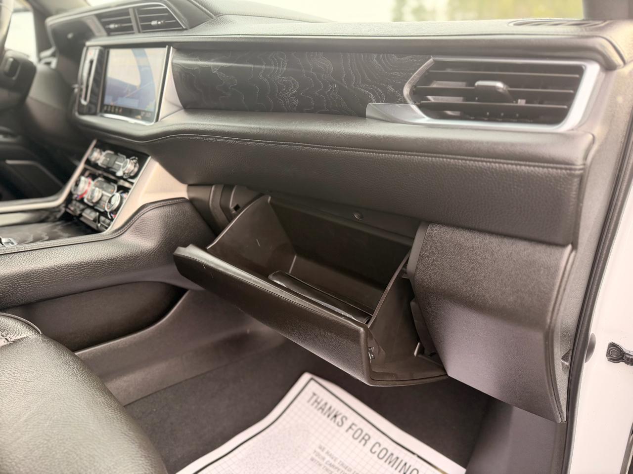 GMC Yukon Denali 4WD 2021