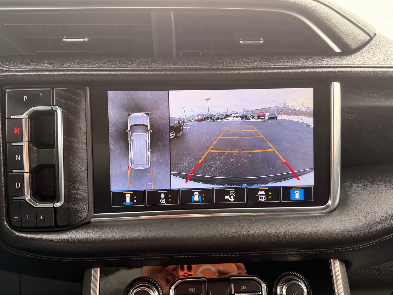 GMC Yukon Denali 4WD 2021