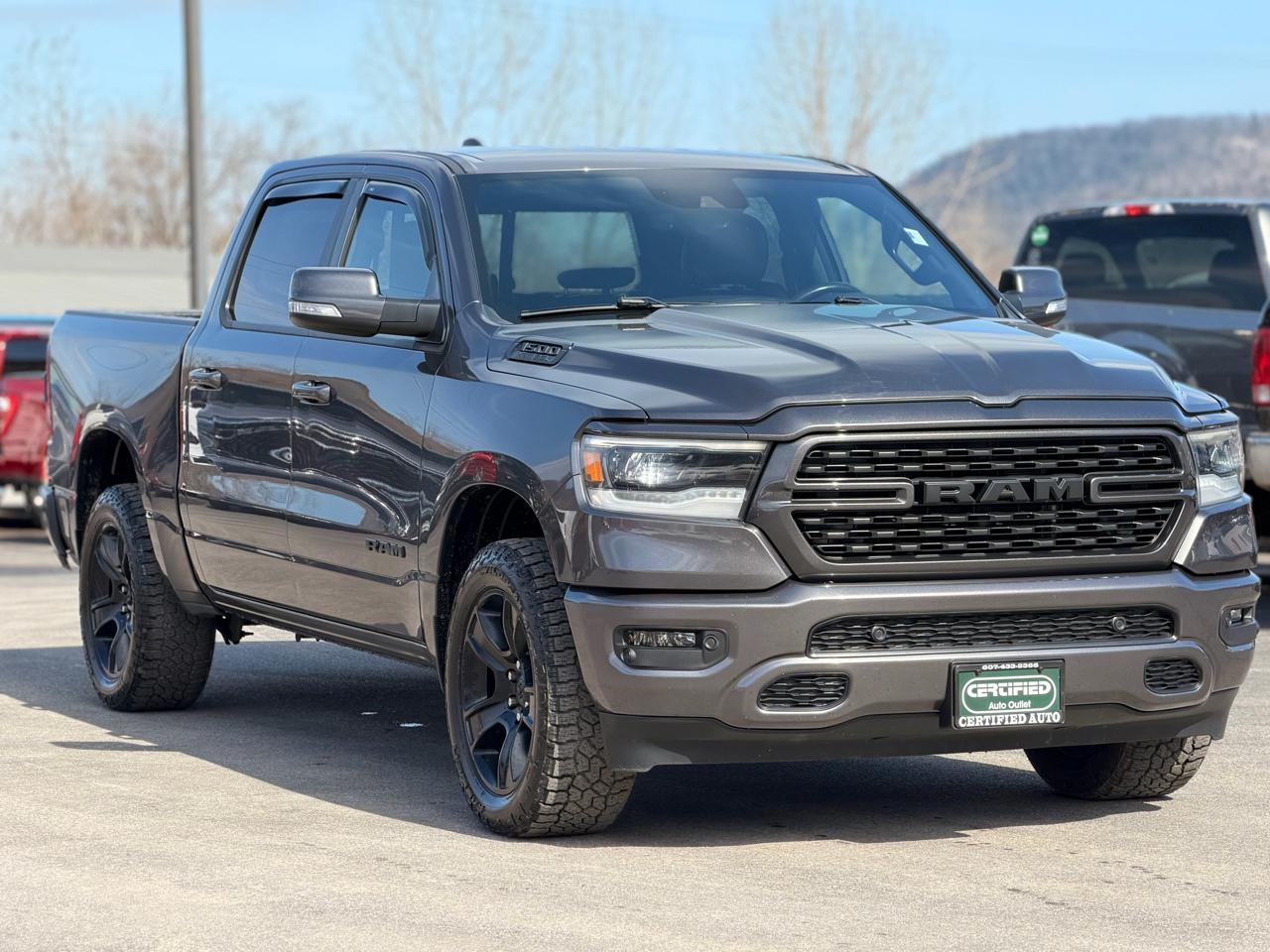 RAM 1500 Sport Crew Cab SB 4WD 2022