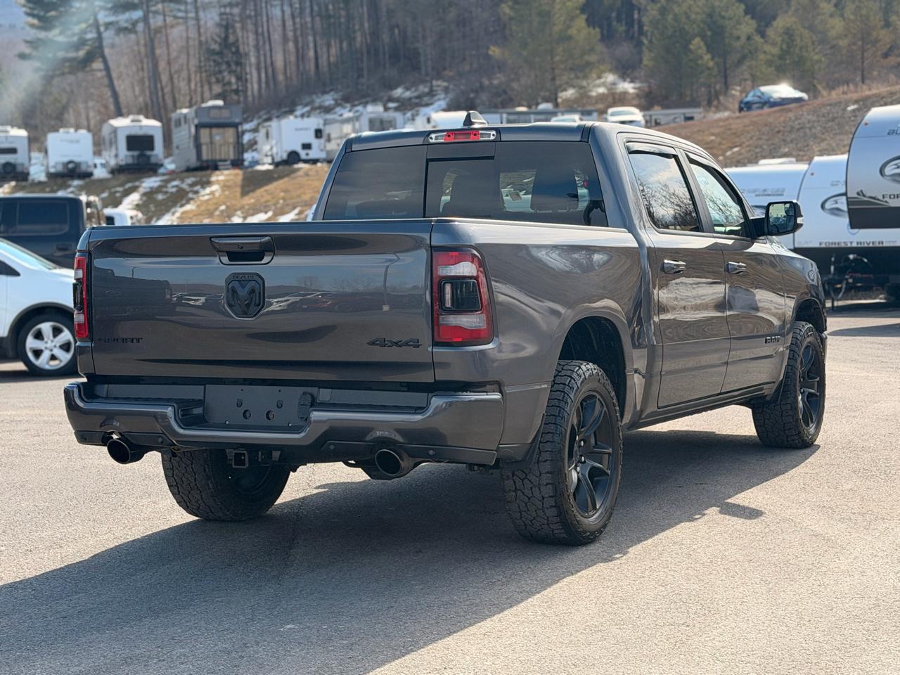 RAM 1500 Sport Crew Cab SB 4WD 2022