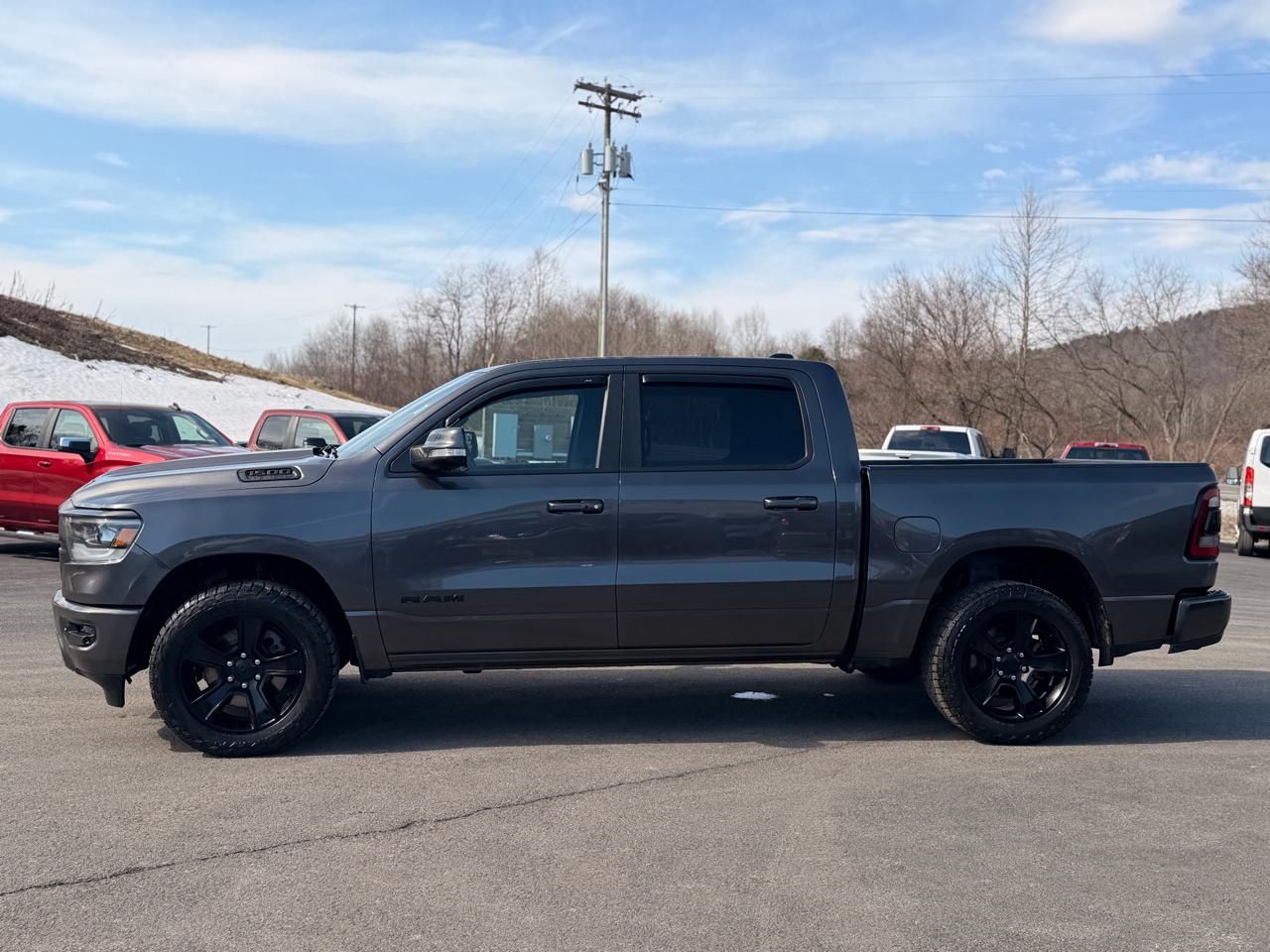 RAM 1500 Sport Crew Cab SB 4WD 2022