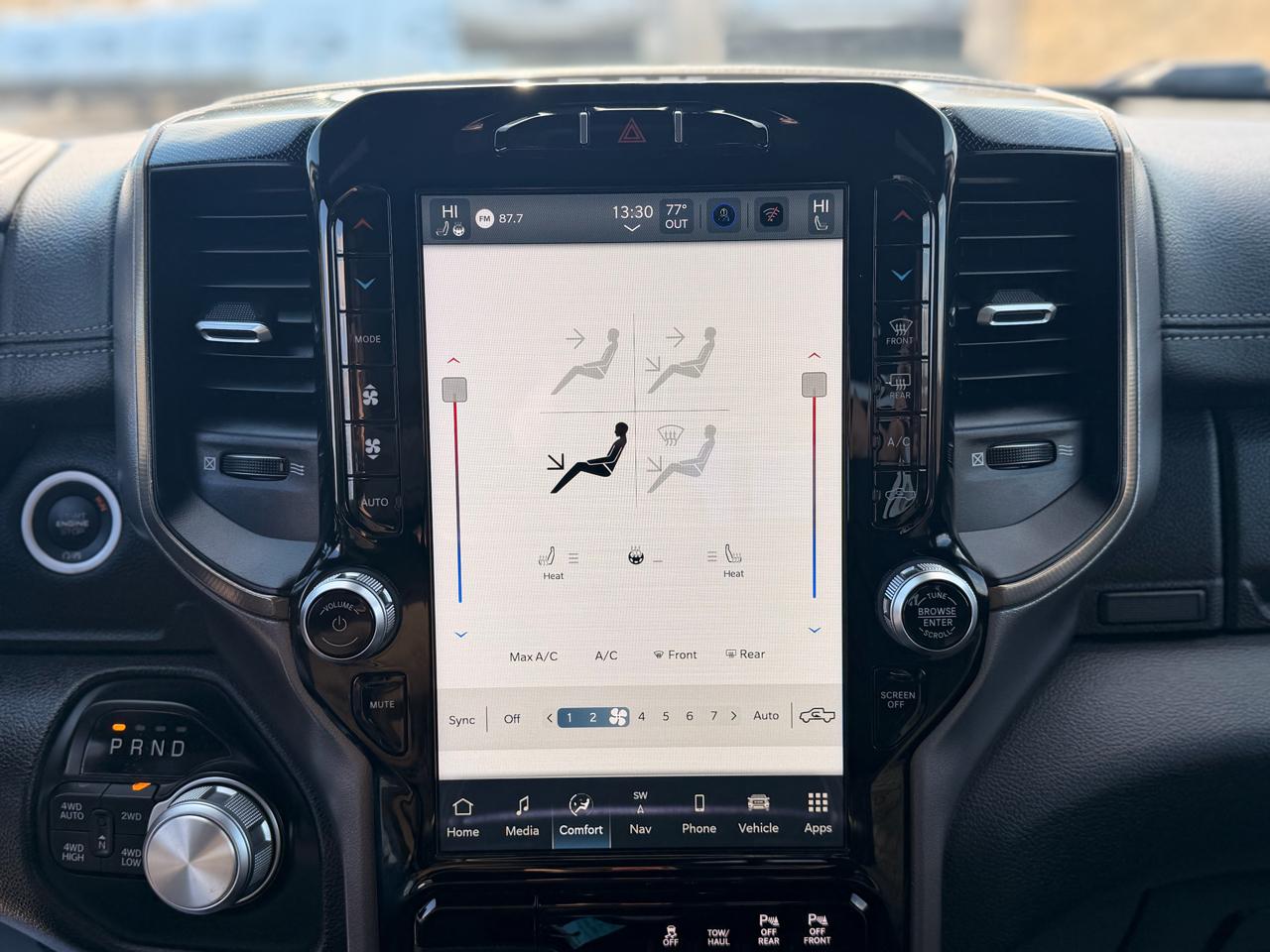 RAM 1500 Sport Crew Cab SB 4WD 2022