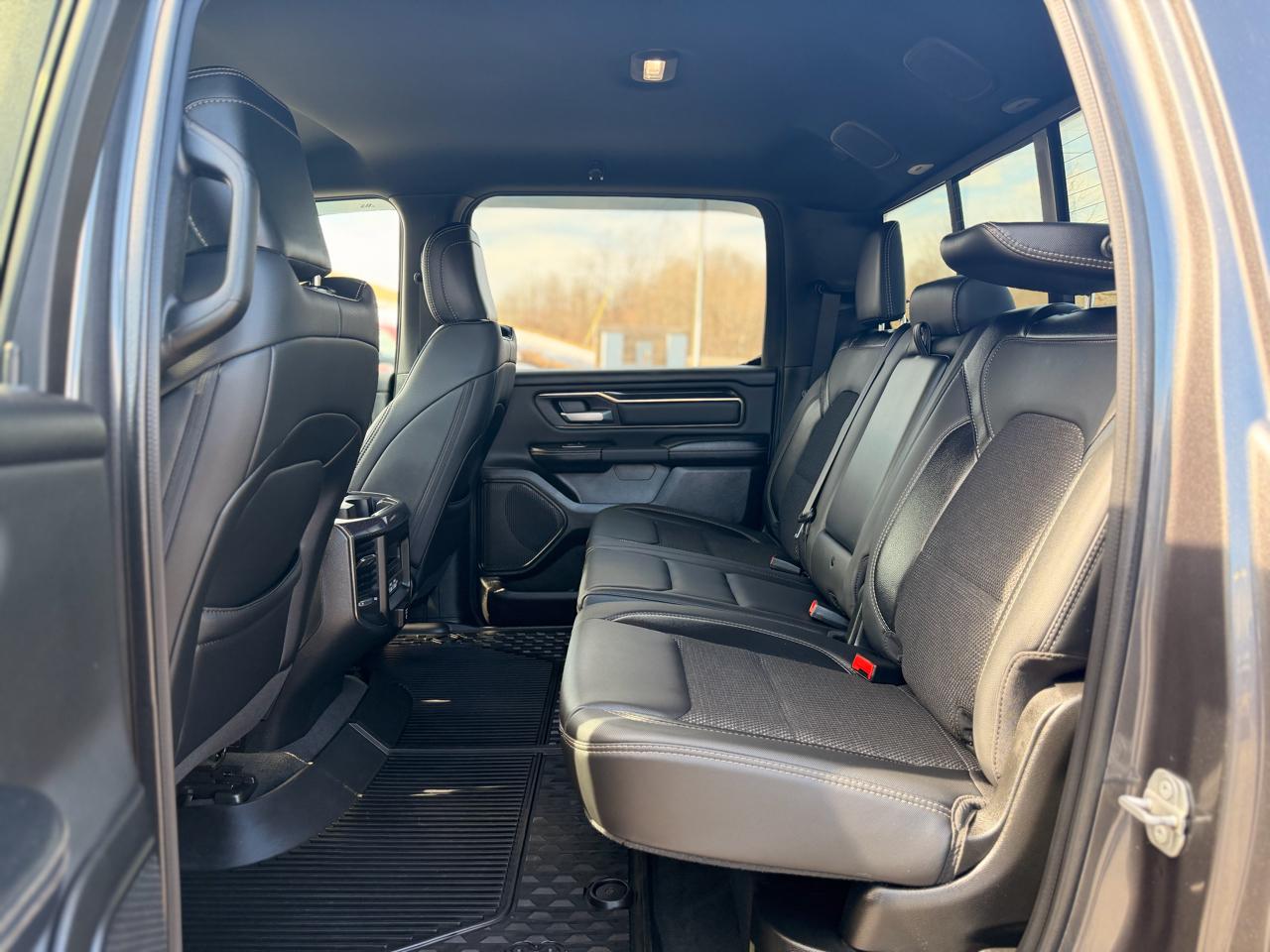 RAM 1500 Sport Crew Cab SB 4WD 2022