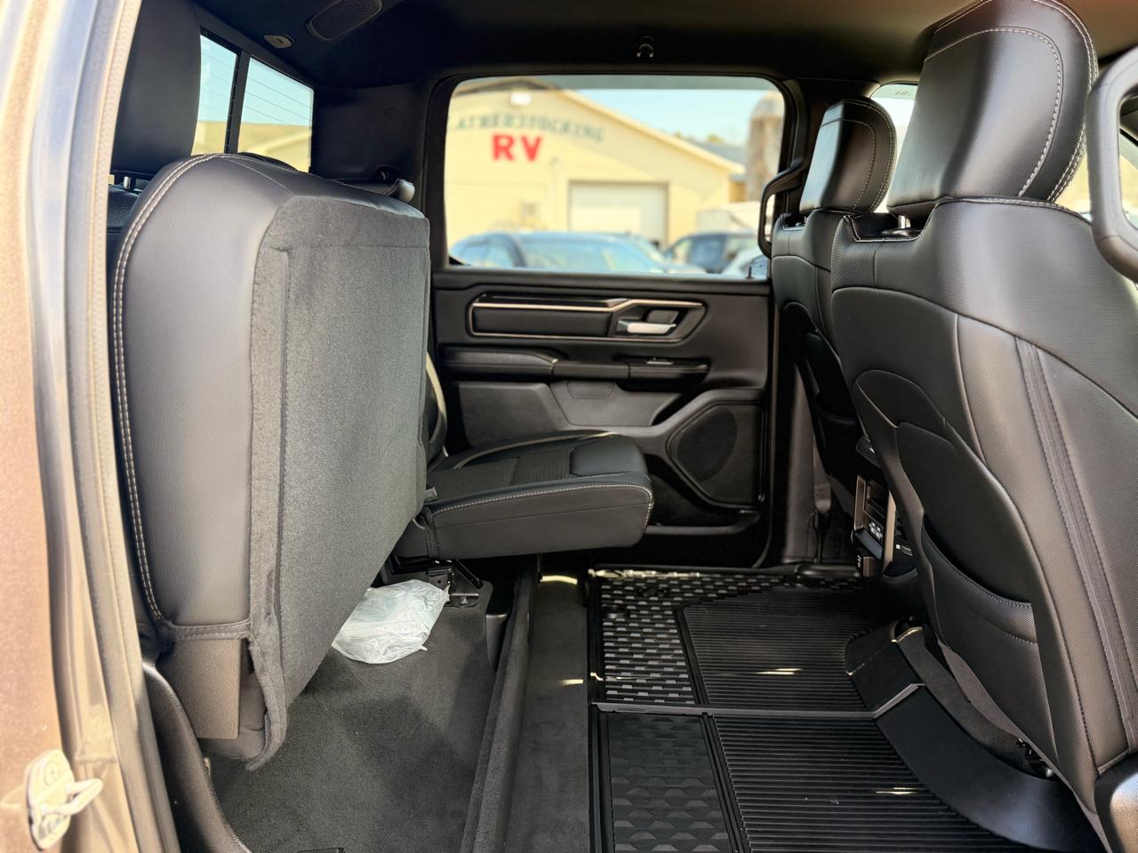 RAM 1500 Sport Crew Cab SB 4WD 2022