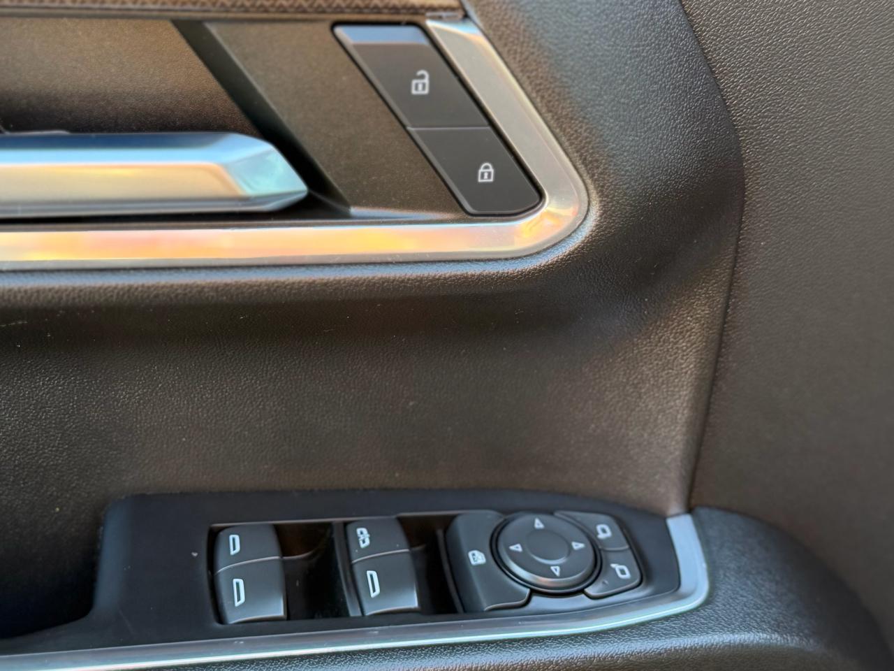 Chevrolet Silverado 1500 Trail Boss LT Crew Cab 4WD 2023