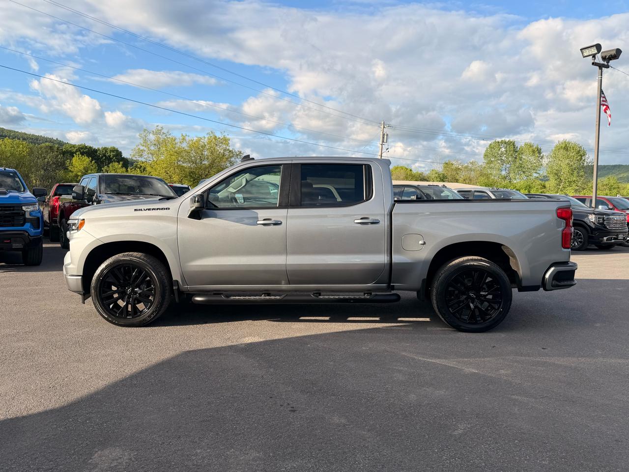Chevrolet Silverado 1500 RST Crew Cab 4WD 2024